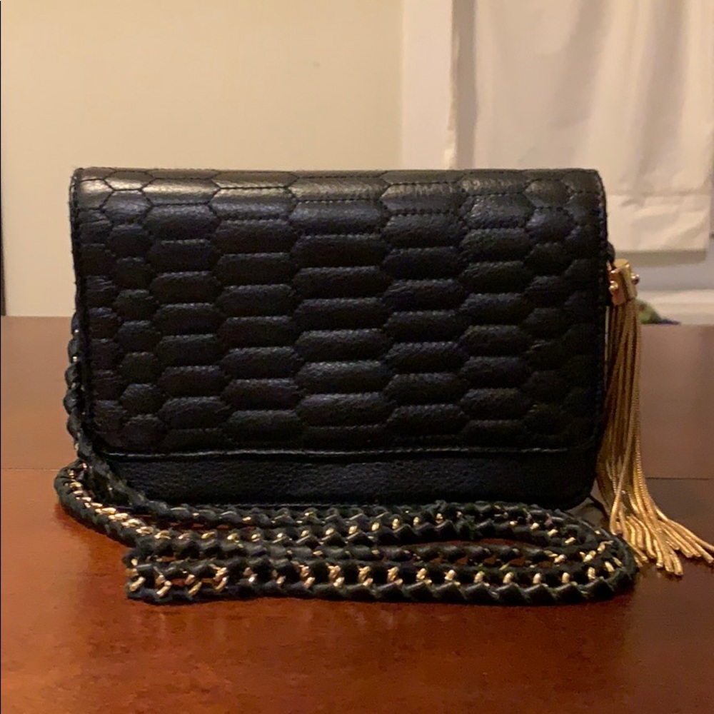 Aimee Kestenberg ‘Alexis’ Quilted Crossbody Black